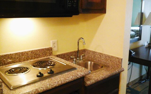 Three Rivers Inn and Suites - Three Rivers