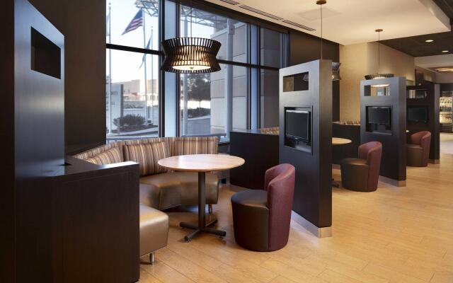 Courtyard by Marriott Indianapolis Downtown