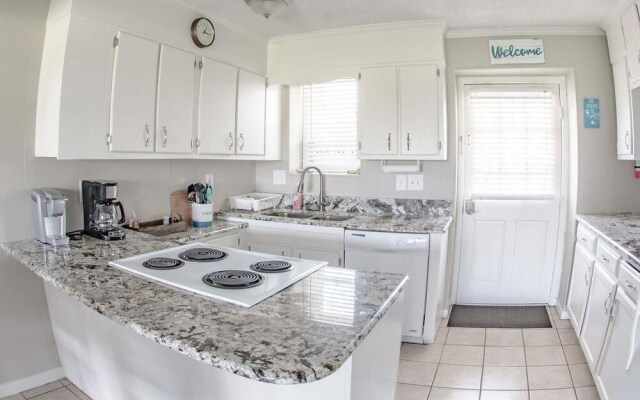 Holden Memories #67108 - 3 Br Condo