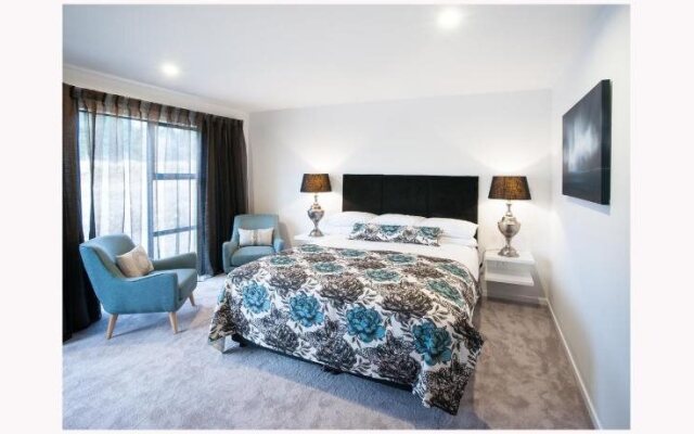 Alpine Suites on Tekapo Luxury B&B
