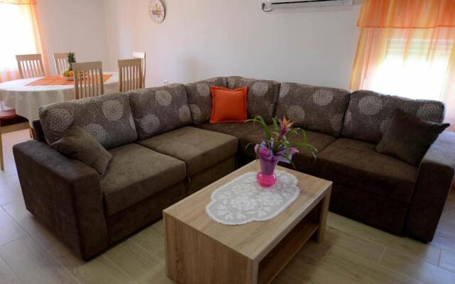 Apartman Adriana