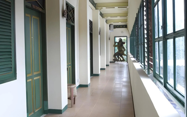 SARE Suites