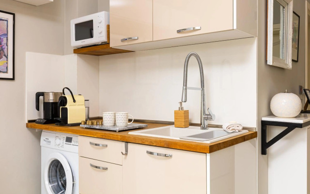 Luxury Central Apartment