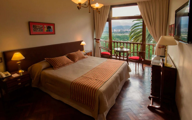 Altos de la Viña, Wine Hotel & Spa