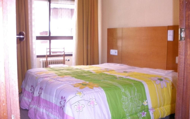 Hispania Residence - Hostel