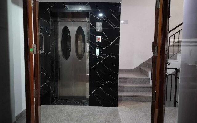 Hotel ELite Millennium City Gurgaon