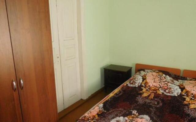 Guesthouse on Adleiba 77