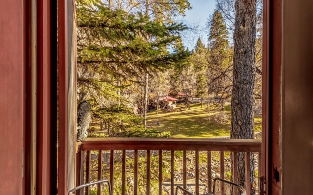 415Riverbendlodgeucncb River Bend Lodge