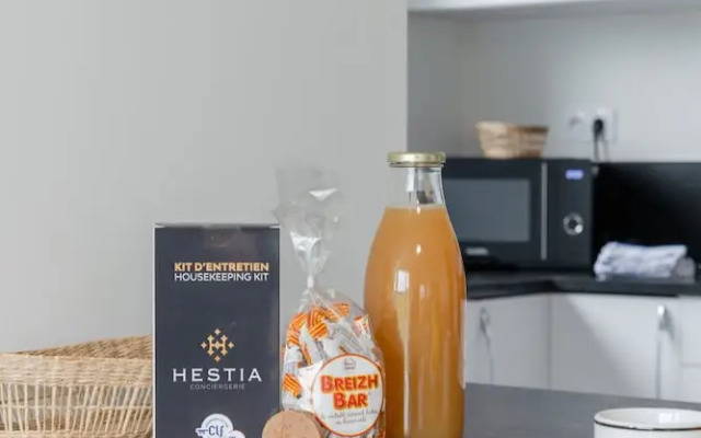 Pretty new House 2 Steps From the sea