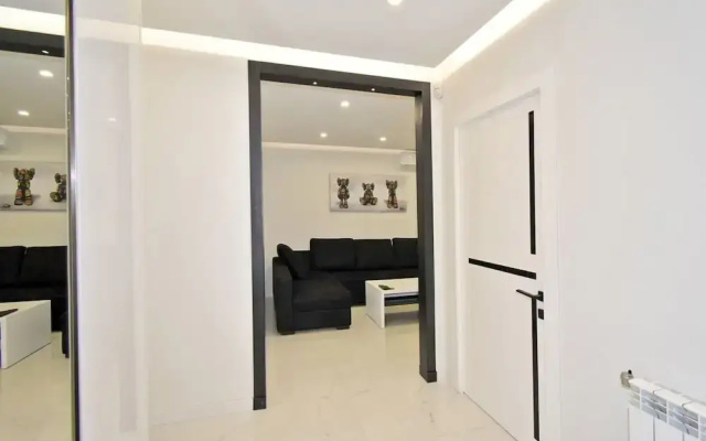 Apartment by Luxe Group SA222