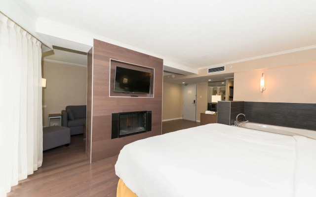 Holiday Inn Express Edmonton Downtown by IHG