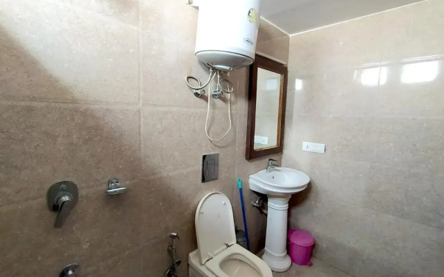 Hotel Samrat | On Mall Road with complimentary Parking