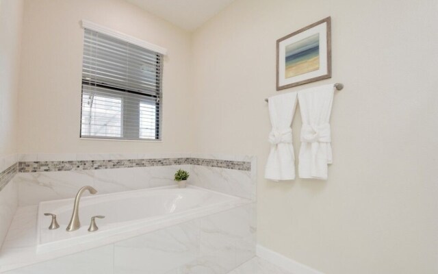 8 Bedrooms House at Champions Gate