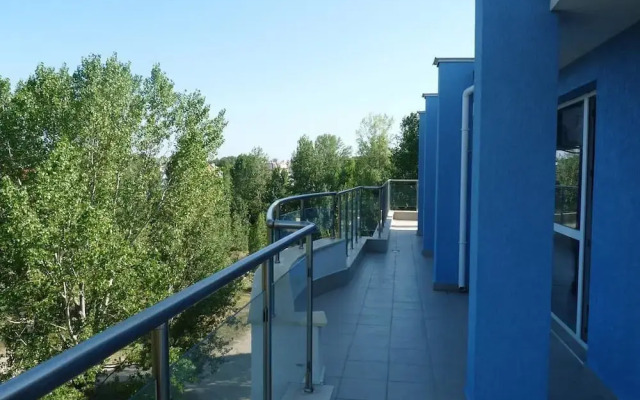 Sofia Apartments in Sunny Residence