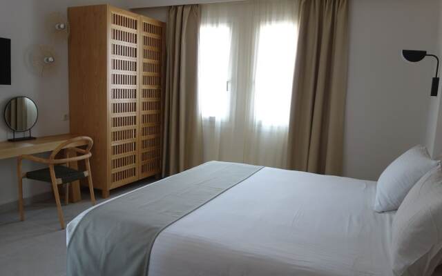 Alexandra Beach Hotel