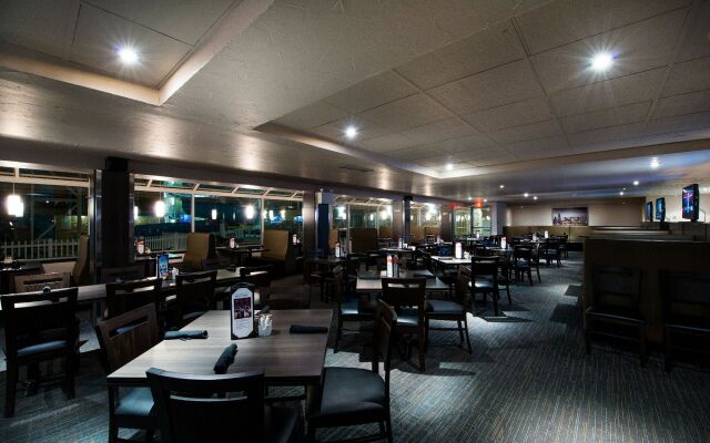 Superior Inn Hotel and Conference Centre Thunder Bay