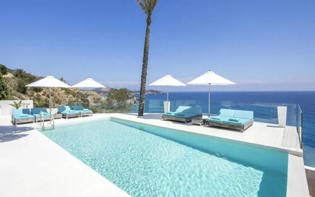 Beautiful Villa With Leisure Activities