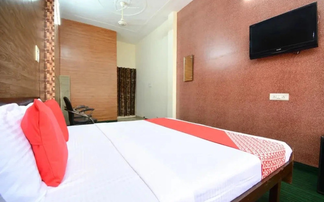 Urban Guest House By OYO Rooms
