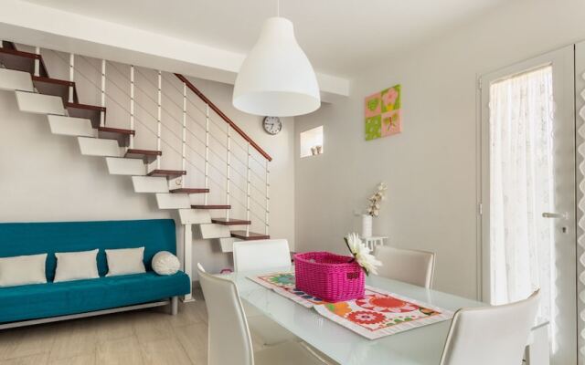 Dolce Mare, Villas