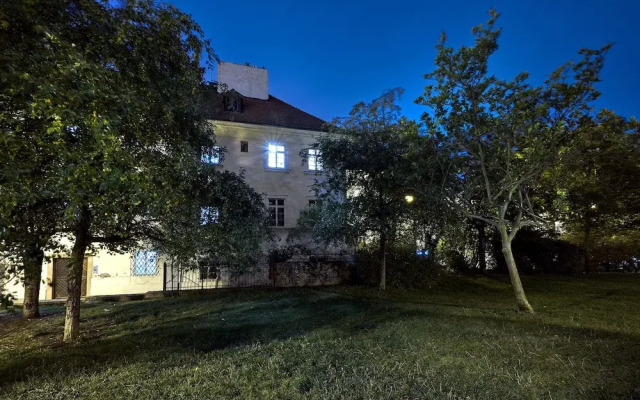 DownTown Suites Mala Strana