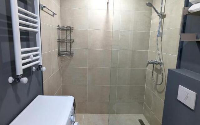 Evdo Apartments F1 Luxury House