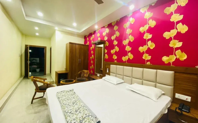Hotel Ganga Vatika By GRB