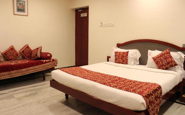 Hotel Sri Sabthagiri