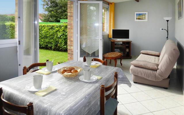 Holiday Home in Cayeux-sur-mer Near Bay of Somme