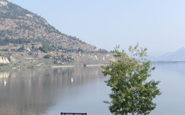 Okanagan Lakefront Resort