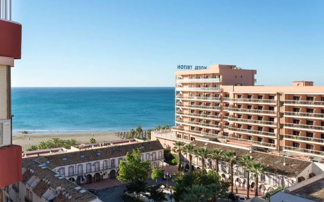 Apartment With 2 Bedrooms In Benalmadena, With Wonderful Sea View, Shared Pool And Wifi