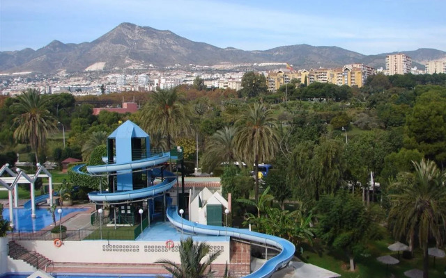 Apartamentos Benal Beach