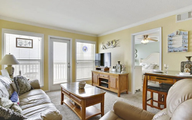 Seascape 2212 - 2 Br Condo