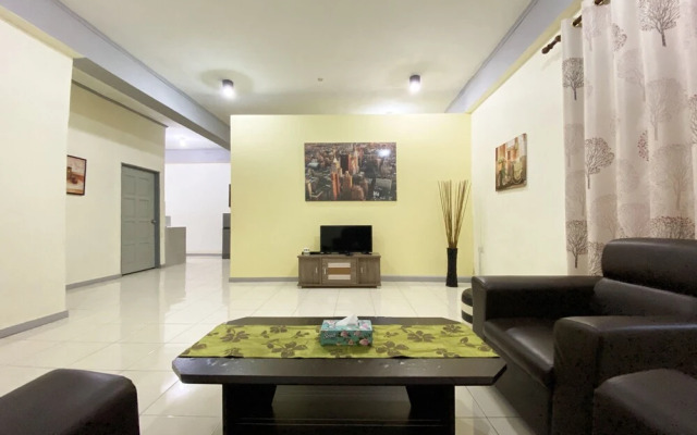 OYO 90212 Anna Kota Apartment