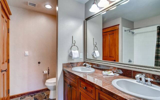 Copper One at Center Village by Copper Mountain Lodging
