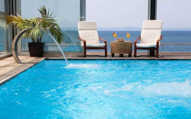Hotel Jona