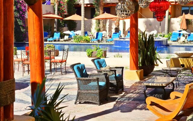 Los Patios Hotel