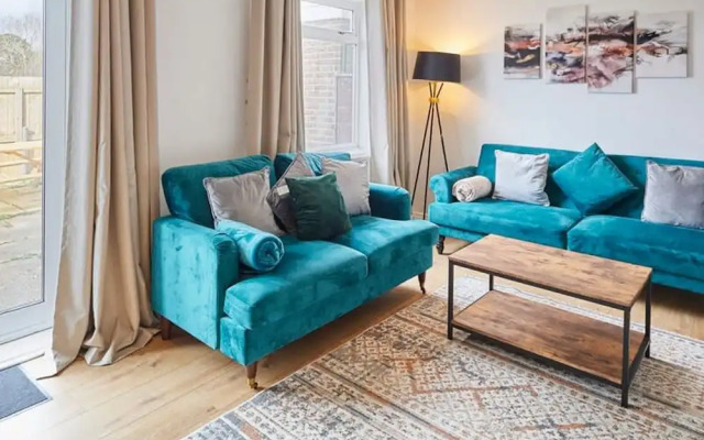 Host Stay Bartlemere House