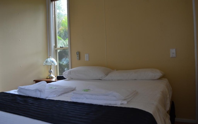 Atherton Holiday Park – Guest Rooms – Atherton