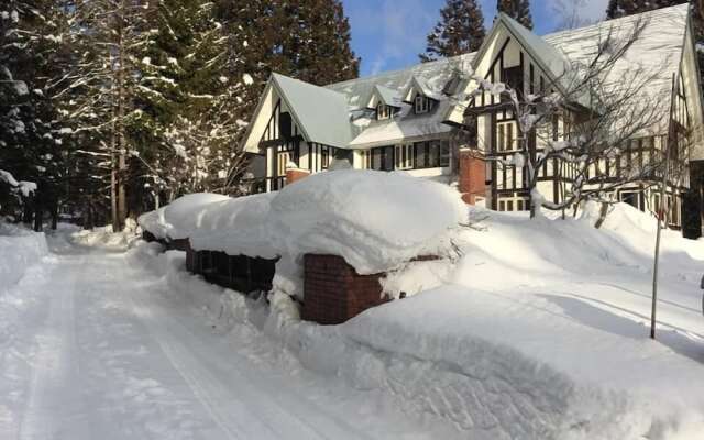 36 Degrees North, Lodge Hakuba Japan