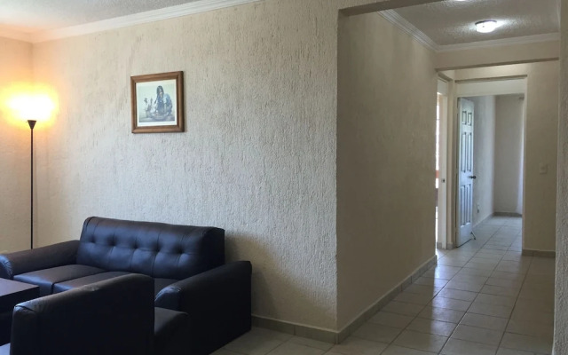 Adamaris Condo Condesa