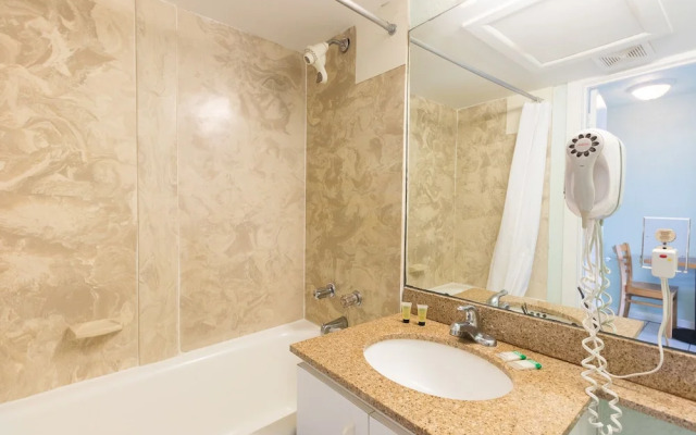 651 Studio Apartment Hollywood Beach