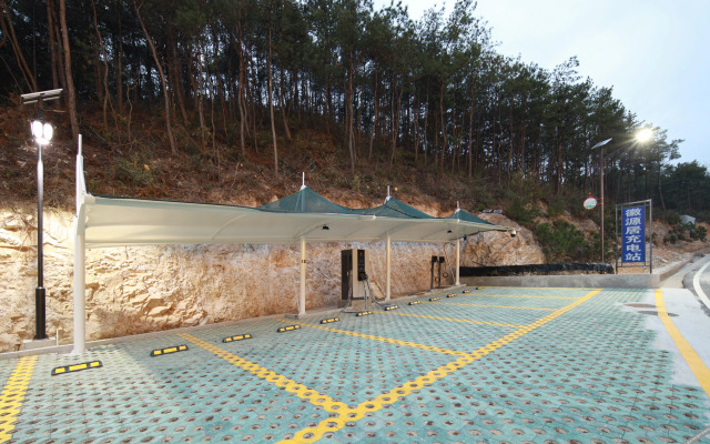 Floral Hotel·Huiyuan Residential Accommodation (Tianzhu Mountain Scenic Area Store)
