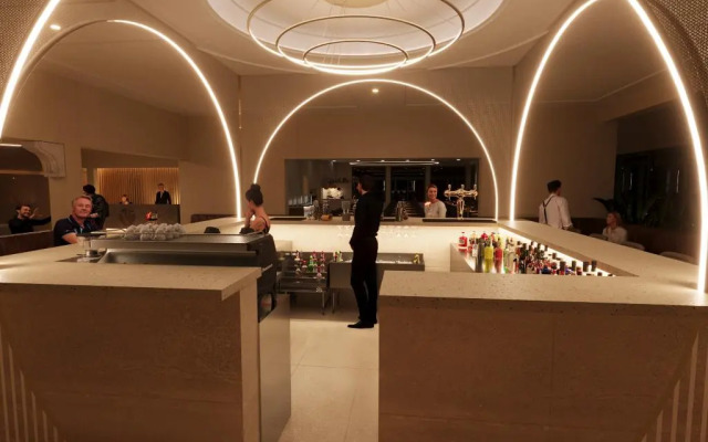 V Hotel Delphi