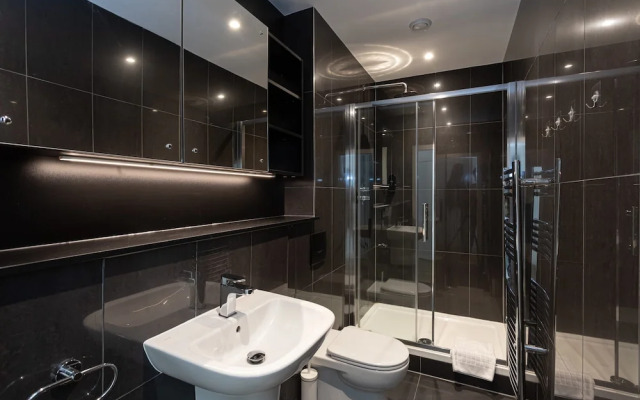 Modern, Stylish 1BR Apartment Nearby AO Arena