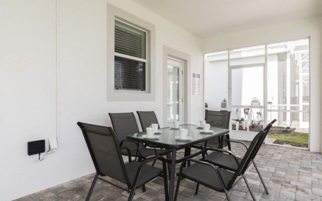 Champions Gate-9048sltstdjil 8 Bedroom Home