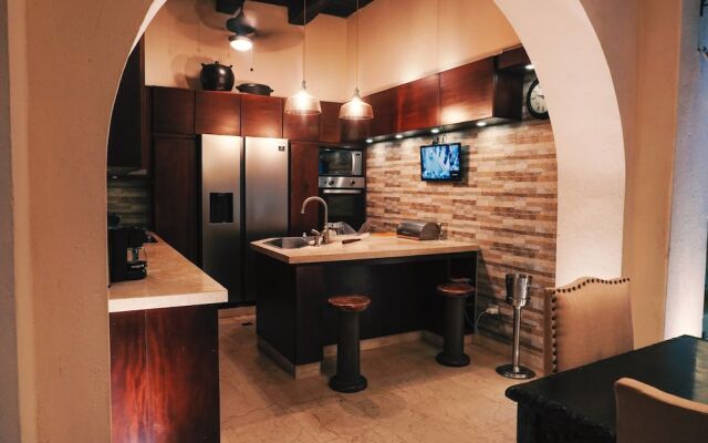 7Esp-4 Casa Con 7 Habitaciones Con Pisci