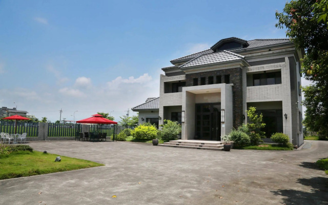 Spring Four Season Resort