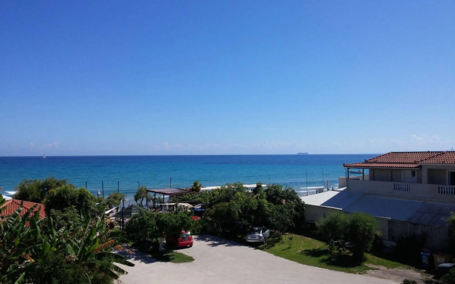 Anetis Beach Hotel