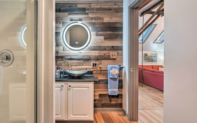 Pet-friendly Loft Vacation Rental w/ Fire Pit!