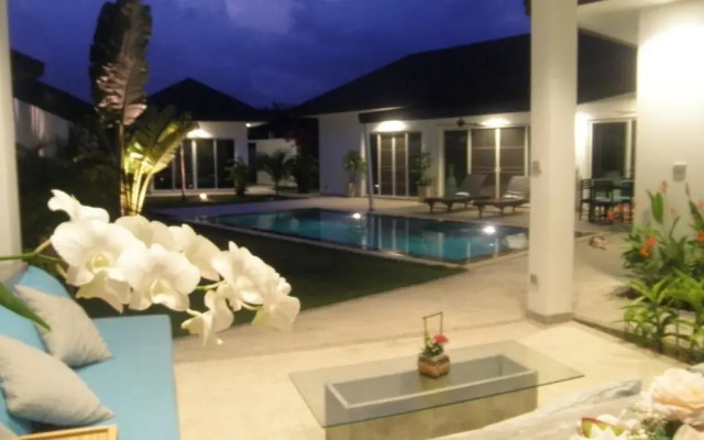 Pearl villa